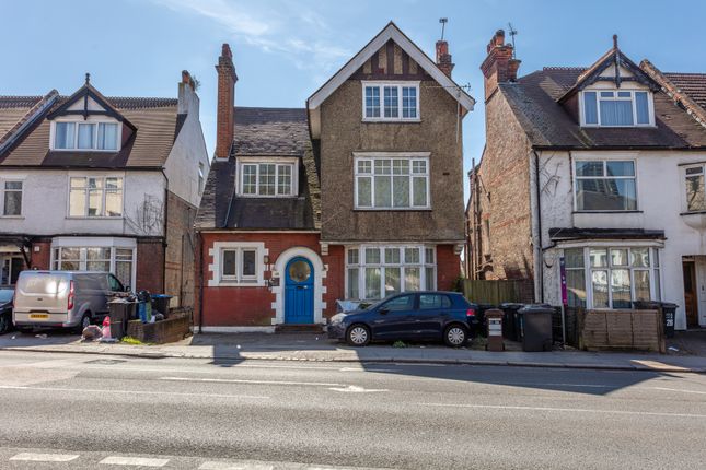Coombe Road, Croydon, CR0 1BP 3 bed flat for sale