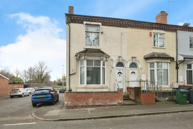 4 bedroom end of terrace house for sale