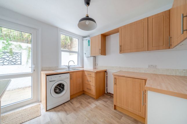 Shepherds Bush, London 3 bed terraced house for sale