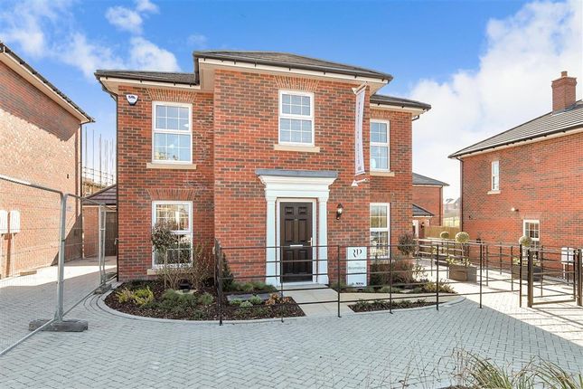 4 bed detached house