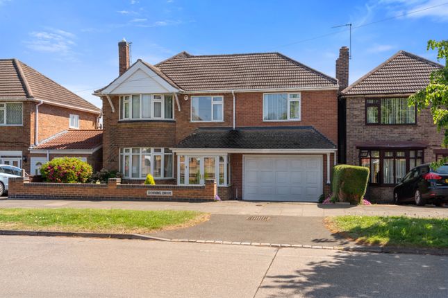 4 bed detached house
