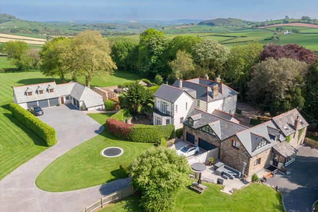 14 bedroom detached house for sale