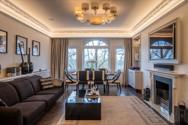 4 bedroom flat for sale
