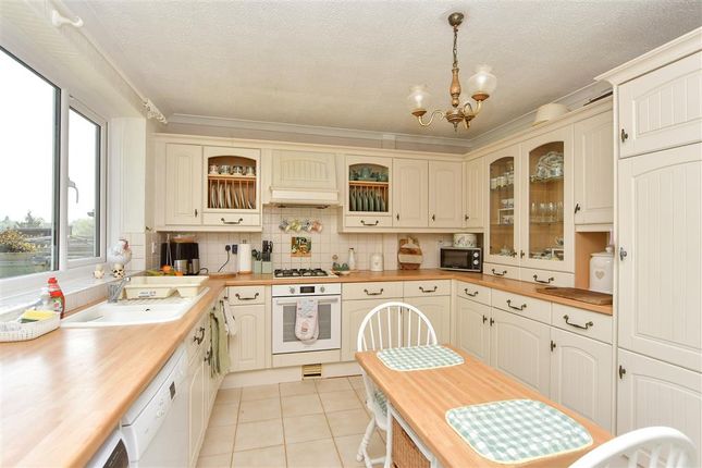4 bed chalet