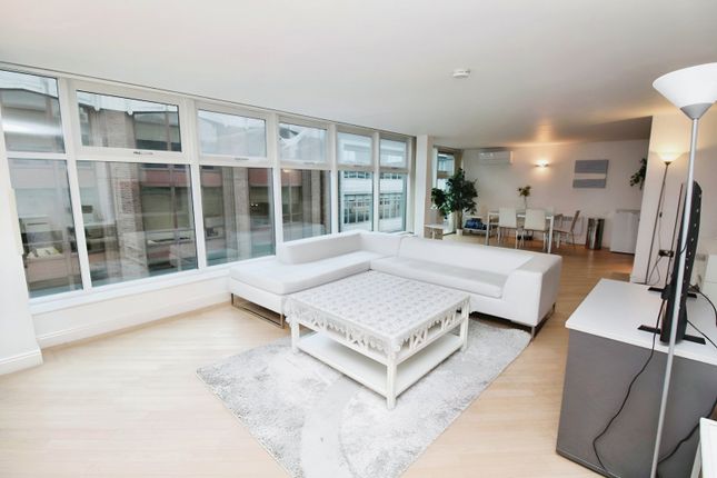 W3, 51 Whitworth Street West... 2 bed duplex for sale