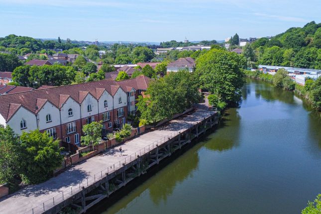 Burgess Green Close, Bristol BS4 3 bed terraced house for sale