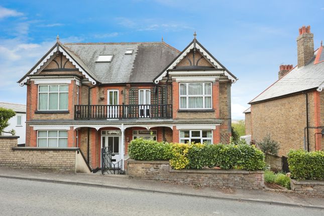 2 bed maisonette