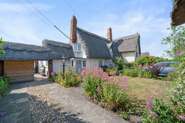 2 bedroom cottage for sale