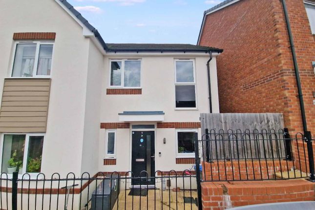 2 bedroom semi-detached house for sale