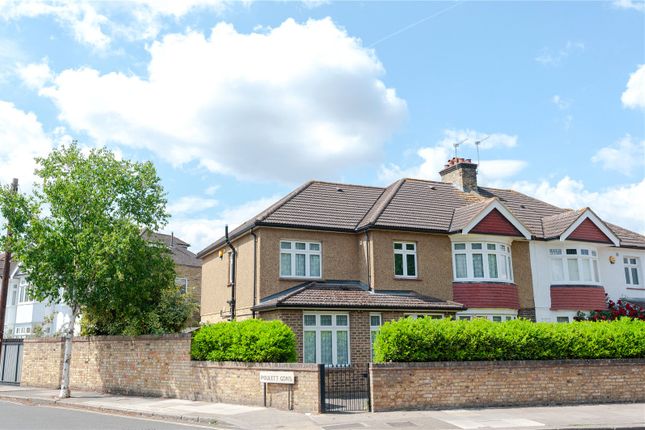 5 bedroom semi-detached house for sale