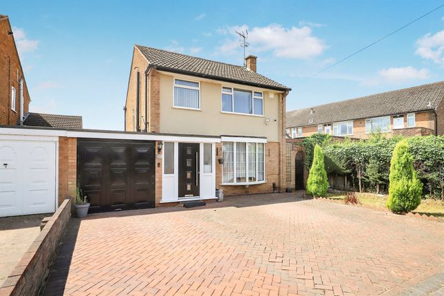 3 bed detached house
