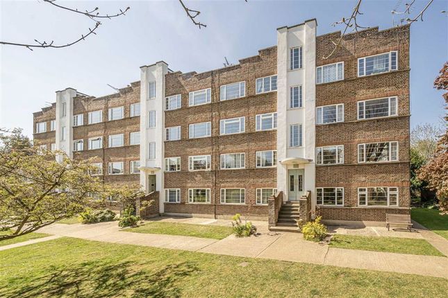 Park Road, Kingston Upon Thames KT1 2 bed flat for sale