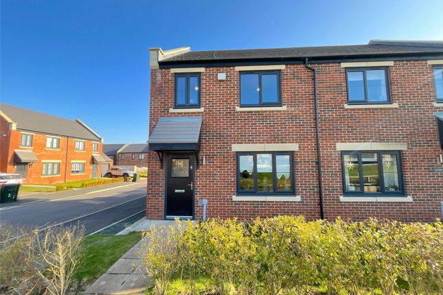 Burnview Court, Callerton, NE5 3 bed semi