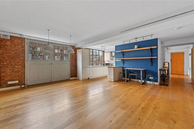 Boyd Street, London, E1 2 bed apartment for sale