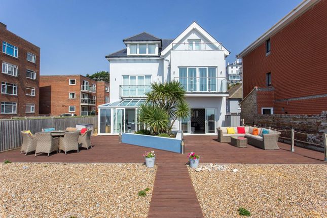 The Riviera, Sandgate, CT20 2 bed flat for sale