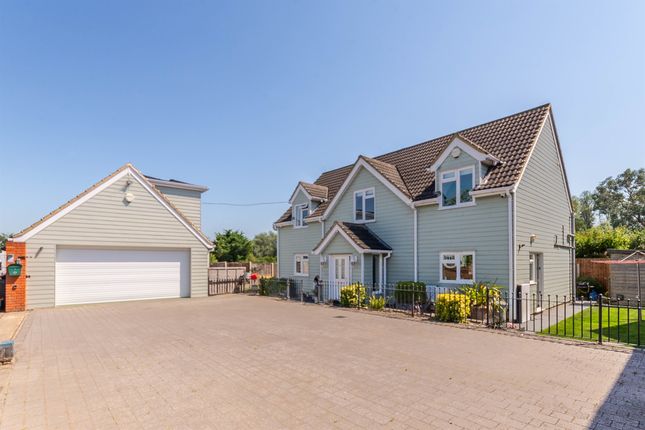 4 bed detached house