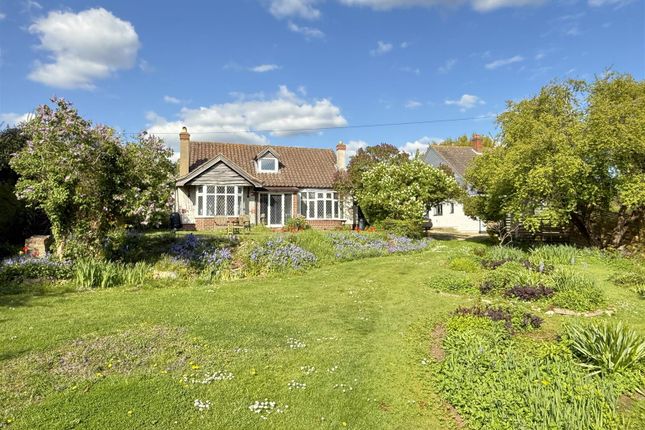 Grantham Road, Bottesford 3 bed detached house for sale