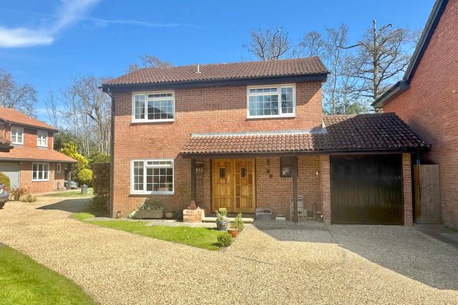Clarendon Park, Lymington SO41 4 bed detached house for sale