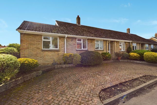 2 bedroom semi-detached bungalow for sale
