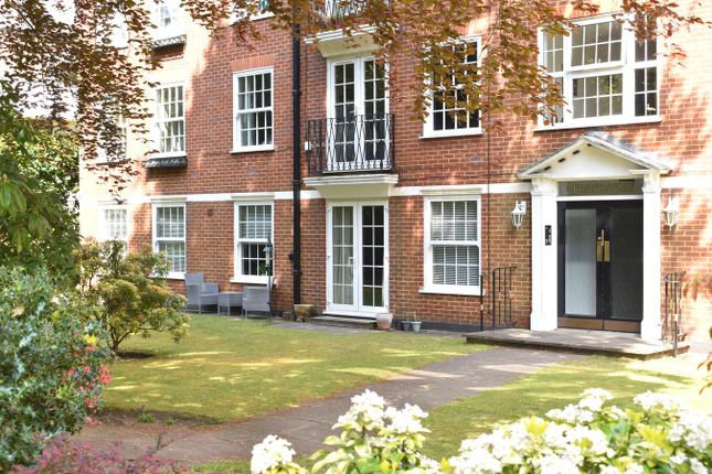 Gower Road, Weybridge, KT13 2 bed apartment for sale