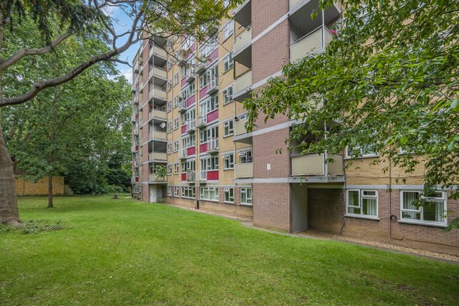 Peldon Court, Richmond 2 bed apartment for sale