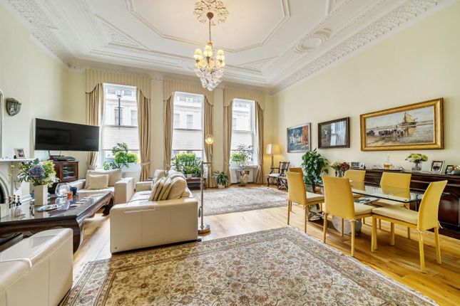 4 bedroom flat for sale