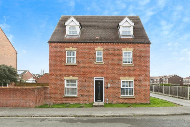 5 bedroom detached house for sale