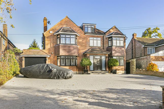 6 bedroom detached house for sale