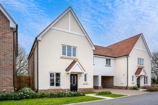 Scholars Close, Felsted CM6 3 bed detached house for sale