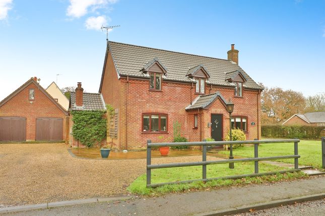 3 bed detached house