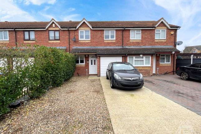 Danbury Crescent, South Ockendon... 3 bed terraced house for sale