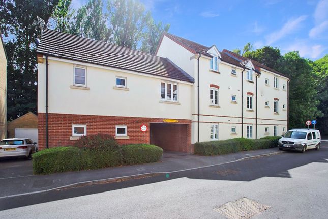 Crestwood View, Eastleigh SO50 2 bed apartment for sale