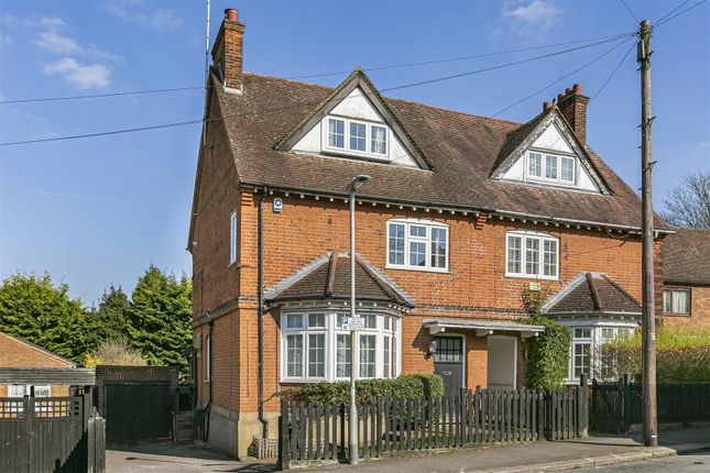 Christchurch Crescent, Radlett 5 bed semi