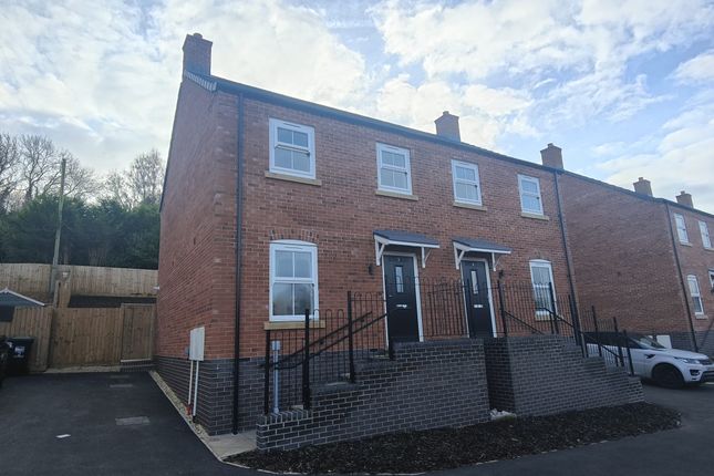 3 bed semi-detached house