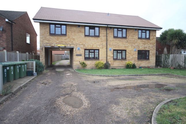 Hithermoor Road, Staines