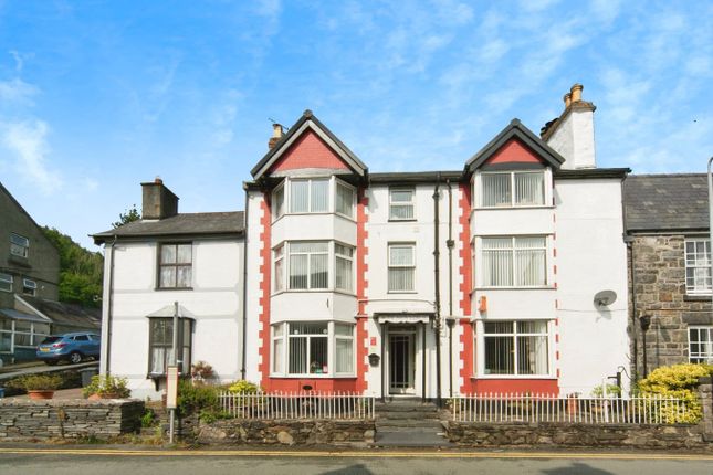 Trefriw LL27 7 bed terraced house for sale