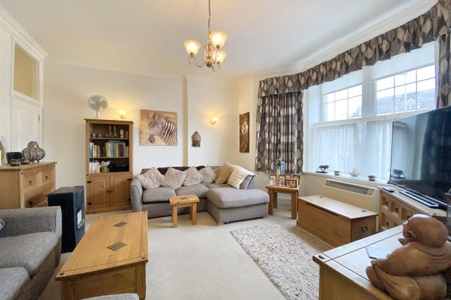 Southcliff Gardens, Tenby 3 bed apartment for sale