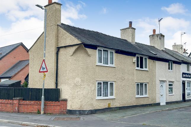 Station Road, Whittington 3 bed end of terrace house for sale