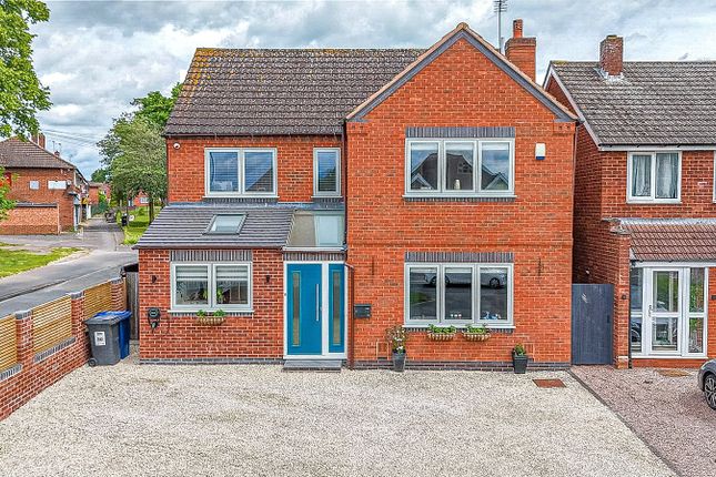 4 bed detached house