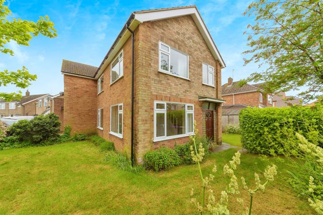 3 bed semi-detached house