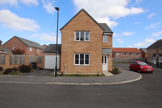 LINKS DRIVE, HUMBERSTON 3 bed detached house for sale