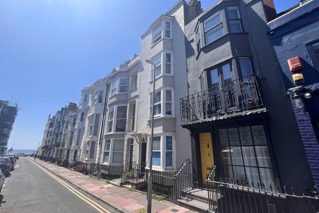 3 bed terraced house