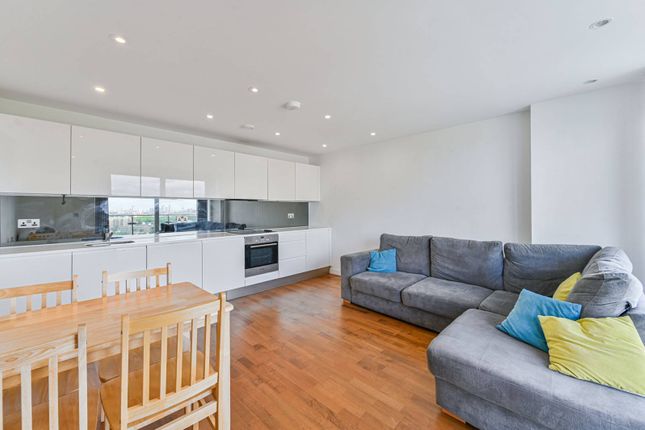 Wharf Street, Deptford, London, SE8 2 bed flat for sale