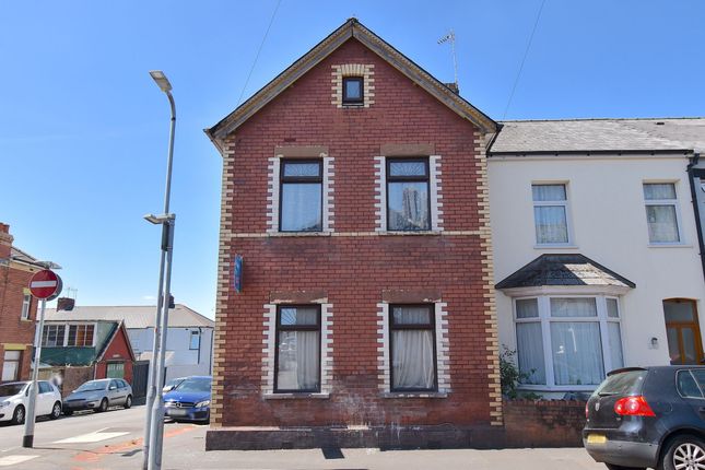 3 bedroom end of terrace house for sale