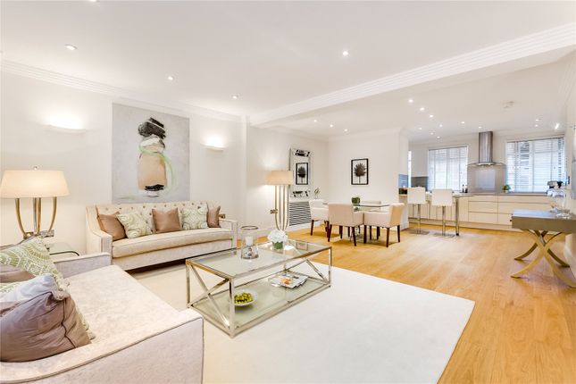 Knightsbridge Court, Sloane Street... 3 bed flat for sale