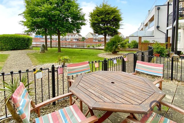 Long Beach View, East Sussex BN23 2 bed flat for sale