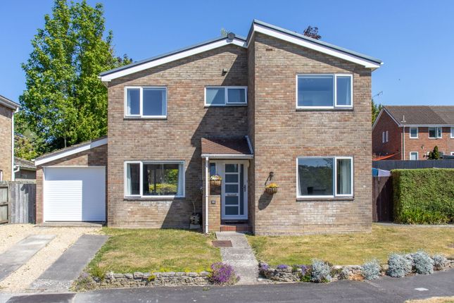 Corfe Close, Alresford 4 bed detached house for sale