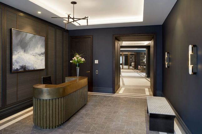 Knightsbridge Gate, London SW1X 1 bed flat for sale