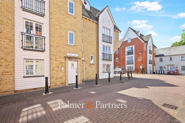 Edward Paxman Gardens, Colchester... 2 bed apartment for sale