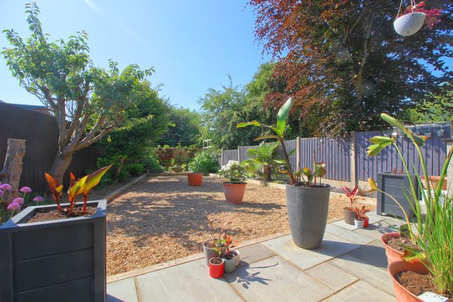 2 bedroom semi-detached house for sale